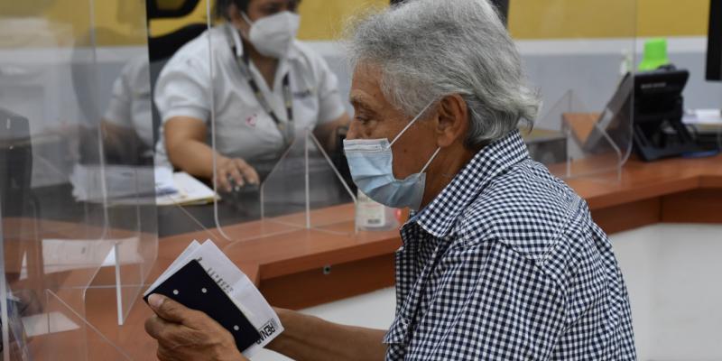 Usuario adulto mayor