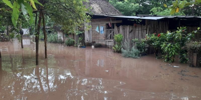 Inundación en Champerico, Retalhuleu.