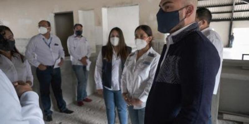 Autoridades de la SBS escuchan detalles sobre el avance de los trabajadores