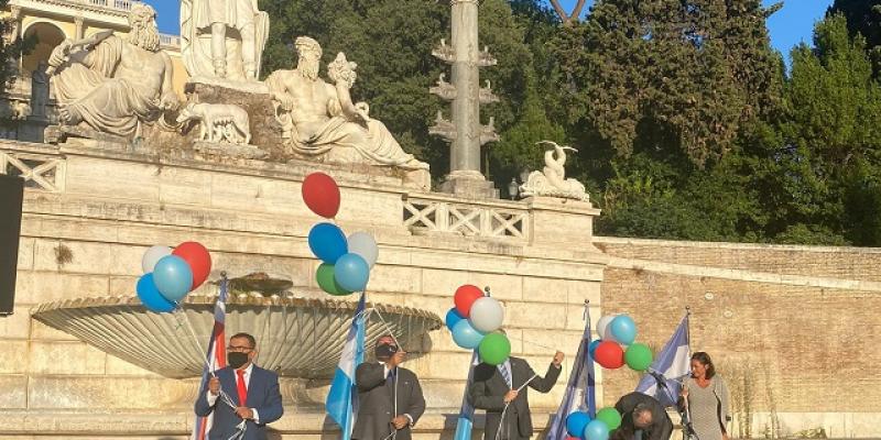Celebración del Bicentenario en Roma, Italia
