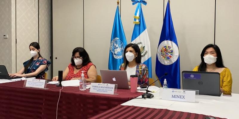 Minex participa en consulta de PAB