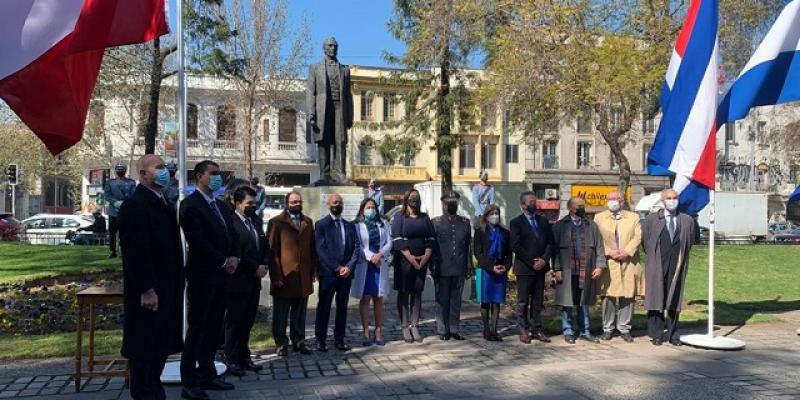 Ofrenda floral en Chile