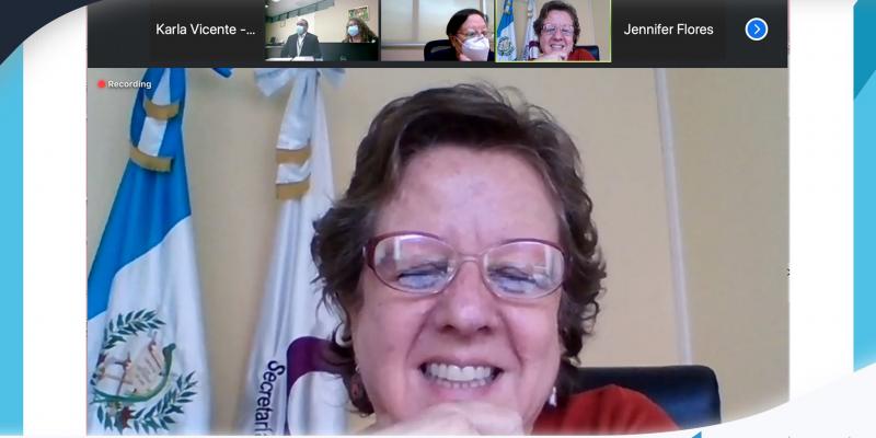 Secretaria Presidencial de la Mujer, Ana Leticia Aguilar Theissen. 