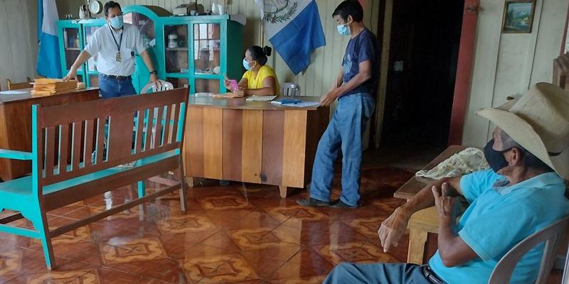 Proceso de regularización y adjudicación en  Comunidad Potrero El Salto