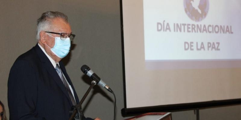Durante el foro participaron como expositores los licenciados Norma Quixtan, Demetrio Rodríguez Guaján, y Edgar Balsells Conde.