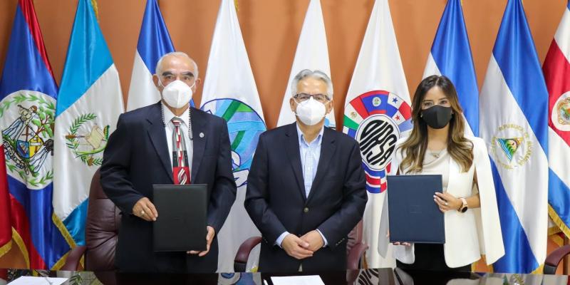 Firma de convenio con el Organismo Internacional Regional de Sanidad Agropecuaria (OIRSA)