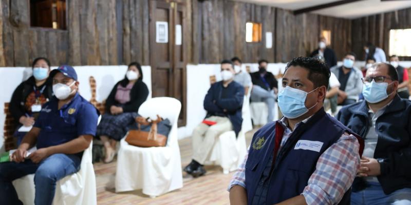 Supervisores del Registro Social de Hogares durante capacitación