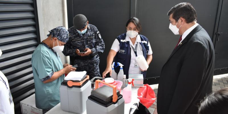 Centro de Recepción de Retornados puesto de Vacunación 