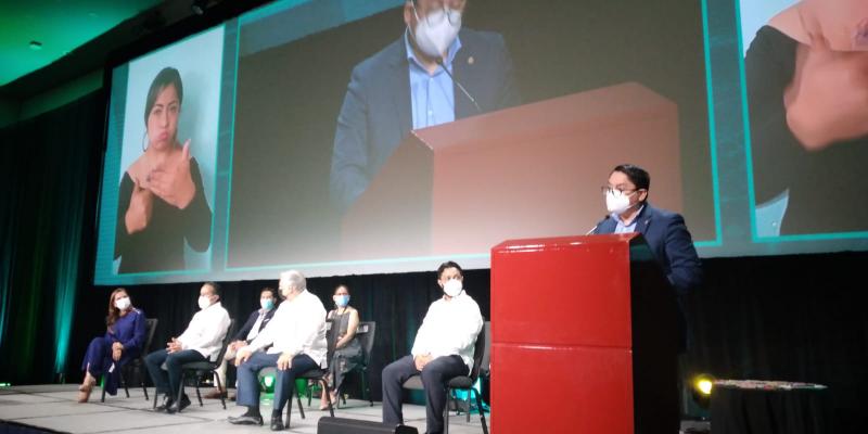 Viceministro de Recursos Naturales, Fredy Chiroy