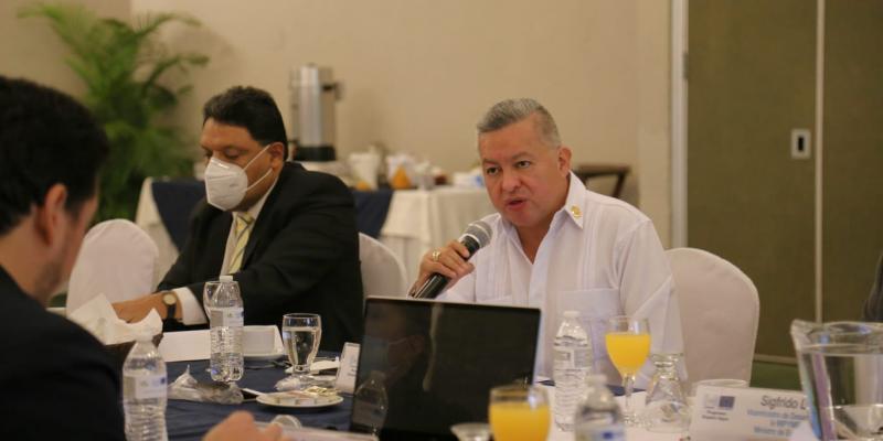 Primera reunión de la Comisión Nacional del Empleo Digno