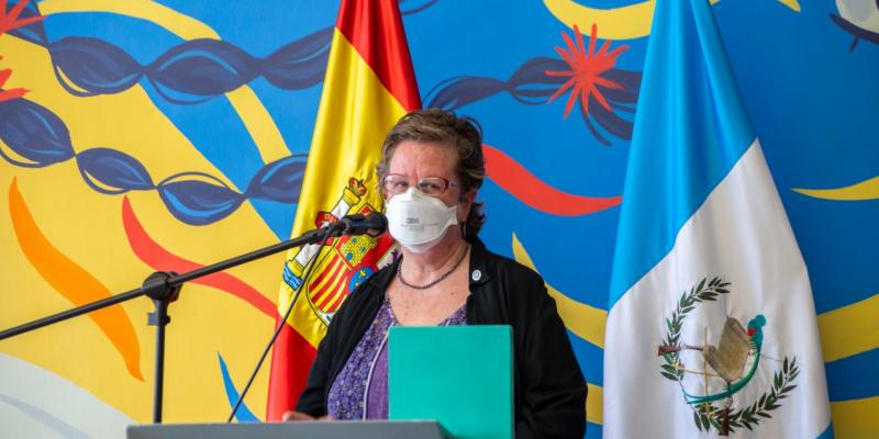 Secretaria Presidencial de la Mujer, Ana Leticia Aguilar Theissen. 