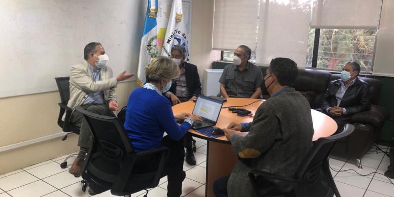 Reunión Autoridades