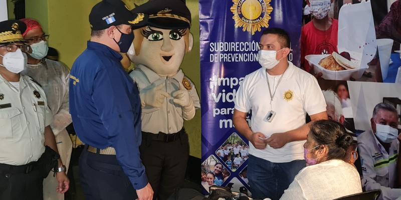 PNC inicia vacunación contra el covid-19 en albergue de colonia La Verbena