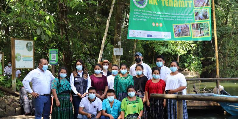 Visita a las instalaciones de Ak Tenamit 