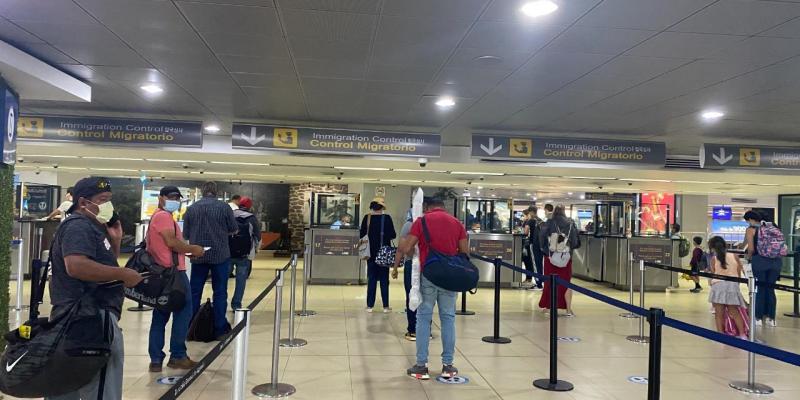 Aeropuerto Internacional La Aurora