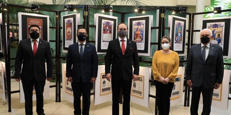 Presentación de matasellos por Bicentenario