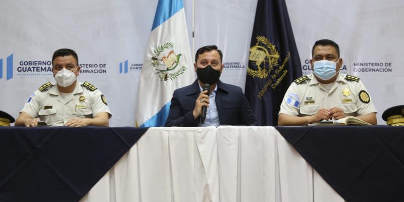 Ministro de Gobernación, Gendri Reyes, ofrece conferencia de prensa