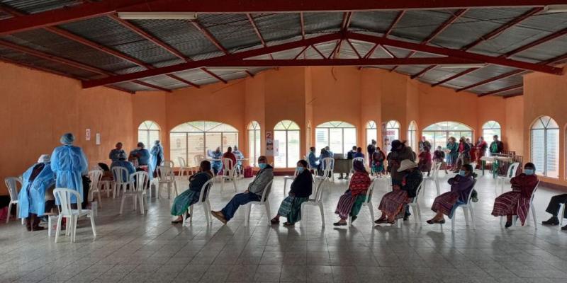 Vacunación COVID-19