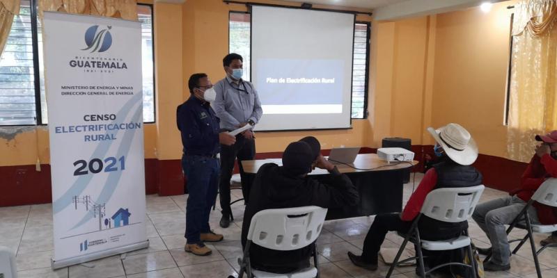 Vista de una reunión en Purulhá.