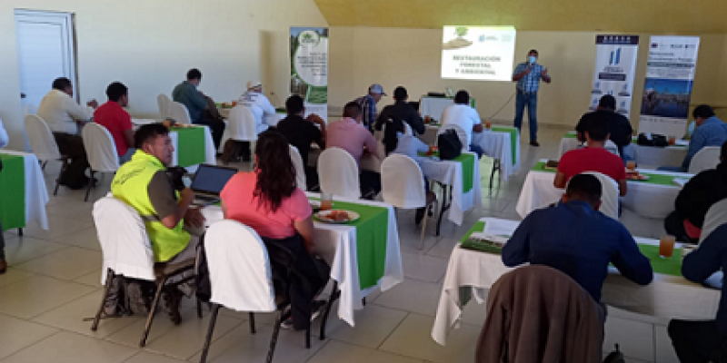 MARN fortalece conocimientos sobre restauración de ecosistemas en Jutiapa
