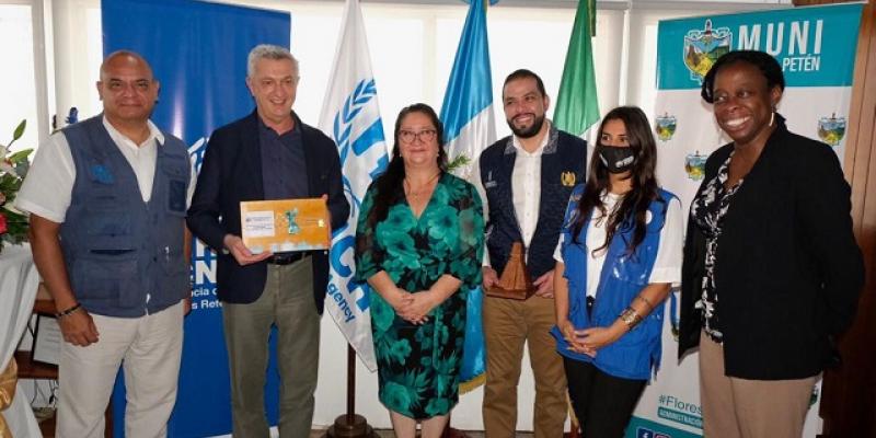 Visita de alto comisionado de Acnur