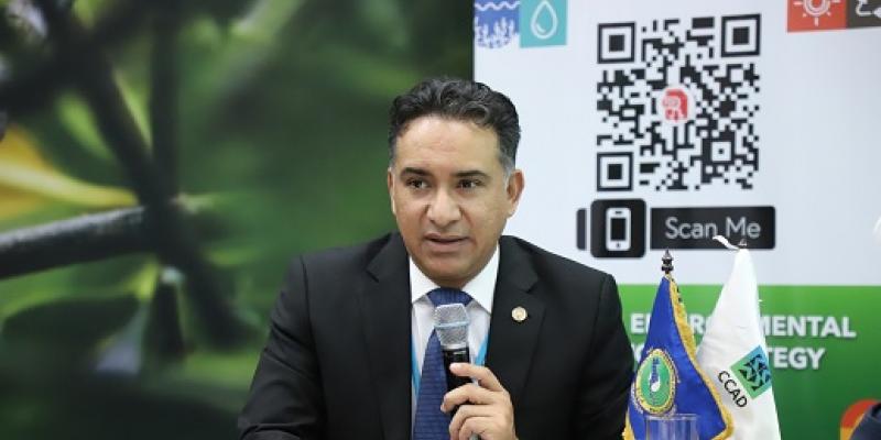 Ministro de Ambiente en reunión con homólogos centroamericanos 