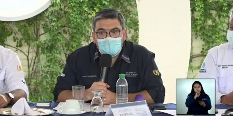 Alberto Pimentel Mata, Ministro de Energía y Minas.