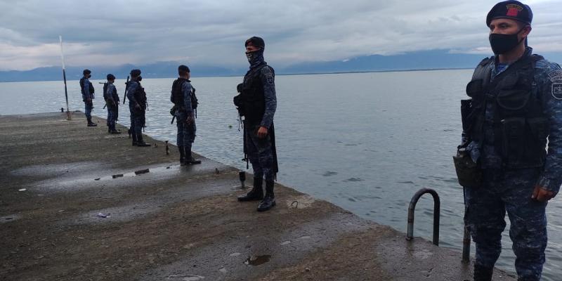 Ejército de Guatemala efectúa operaciones de seguridad como parte del estado de sitio decretado en El Estor, Izabal