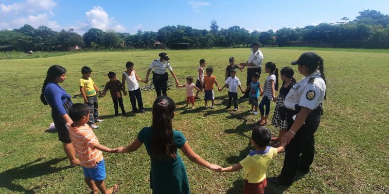 MINGOB y Prevención del Delito Policial impactan de forma positiva en El Estor, Izabal