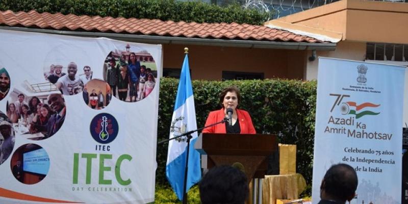 Vicecanciller Ava Atzum Arévalo