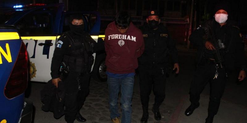 Tres presuntos implicados en la muerte de 13 personas son capturados en Sololá