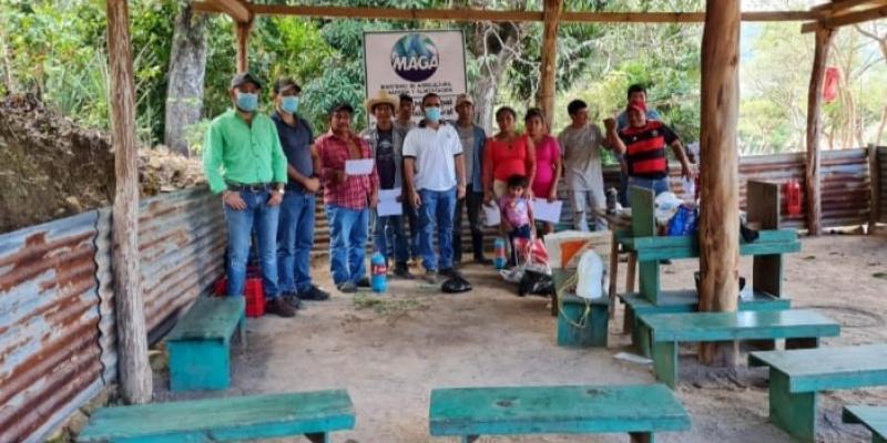 Productores de café reciben capacitación para evitar plagas y enfermedades