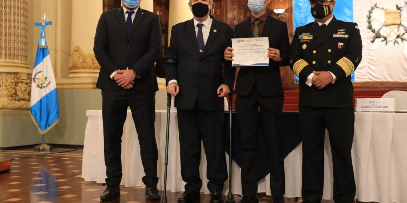 Presidente Alejandro Giammattei