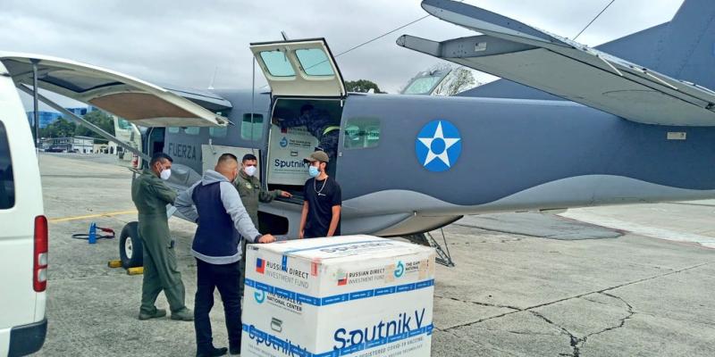  Fuerza Aérea Guatemalteca continúa apoyando el traslado de numerosas dosis de vacunas contra el Coronavirus, COVID-19 a toda la República