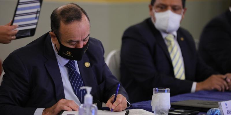 Presidente Alejandro Giammattei 