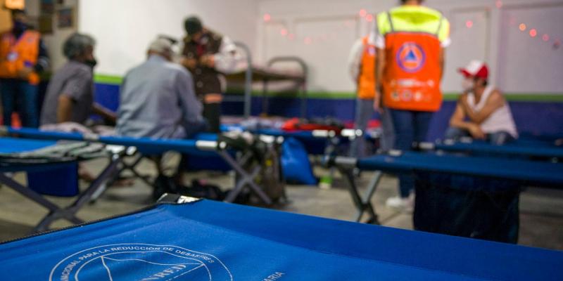 ATENCIÓN EN ALBERGUES POR PARTE DEL SISTEMA CONRED. FOTO DE ARCHIVO.