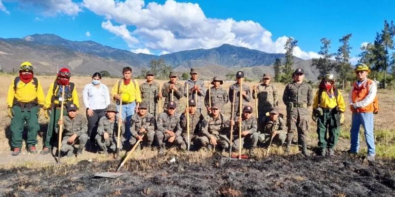 MARN capacita sobre combate y control de incendios forestales en Baja Verapaz