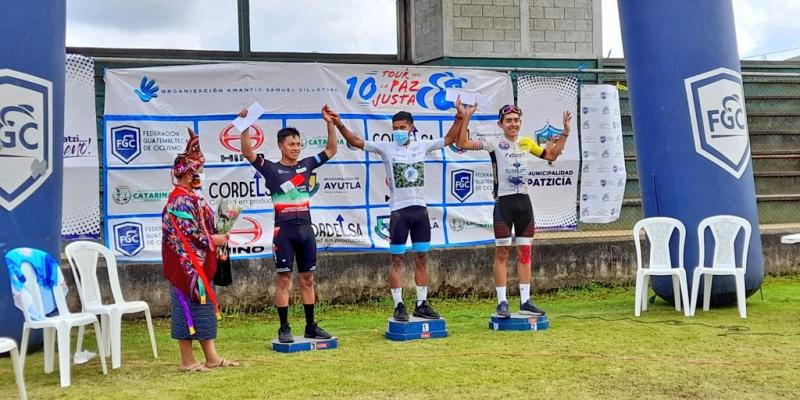 Destacada participación de Sergio Chumil.