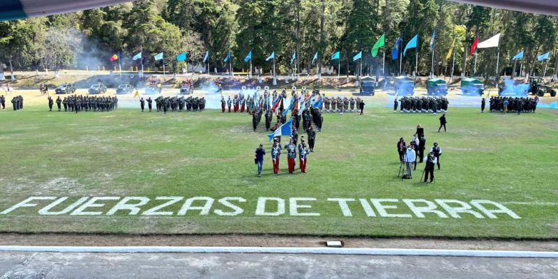 Conmemoración del Día de las Fuerzas de Tierra
