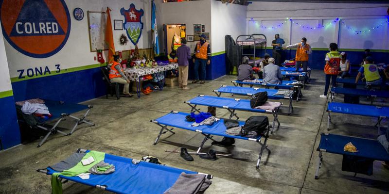 Interior del albergue El Gallito ubicado en el municipio de Guatemala, Guatemala. Foto de archivo.