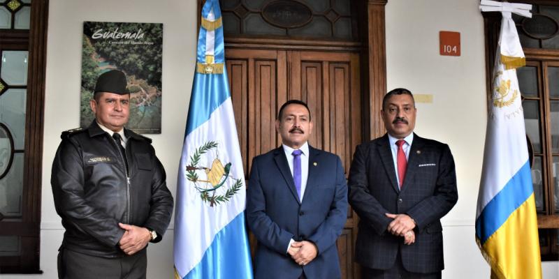 Ministerio de la Defensa Nacional reconoce labor del Instituto Nacional de Estudios Estratégicos en Seguridad