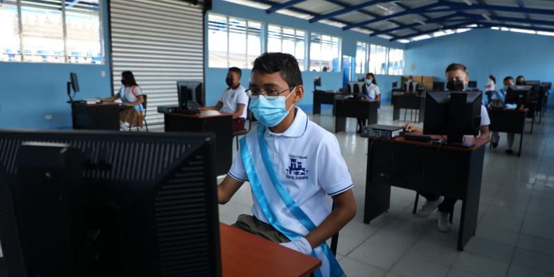 Nuevo Instituto Tecnólogico en la cabecera municipal de El Jícaro, en el Departamento de El Progreso