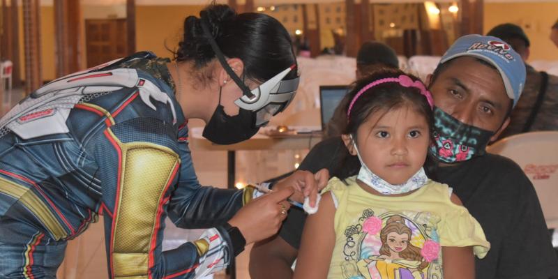 Jornadas de vacunación contra el Coronavirus, COVID-19 en el departamento de Guatemala, dirigida a los niños entre los seis y once años de edad