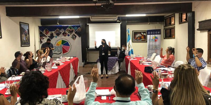 Personal de Mides capacitado por Conadi