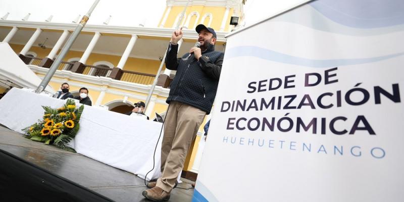 El Ministro de Economía, Antonio Malouf, presidió el evento.