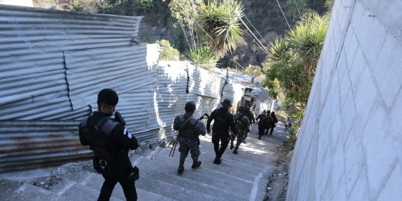 Operativos de Seguridad y Control se extienden a diferentes áreas en Mixco