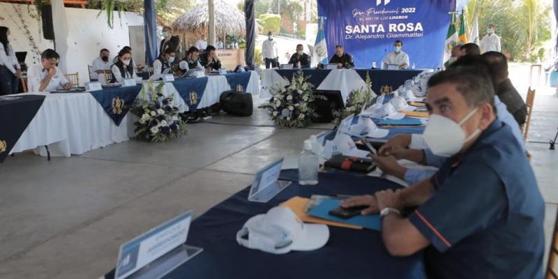 Alcaldes de Santa Rosa  se suman a los compromisos del Reglamento 164-2021