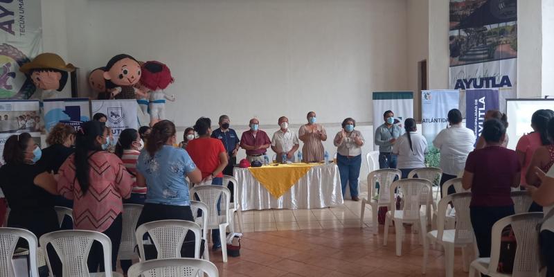 Docentes de San Marcos reciben diplomado de cambio climático