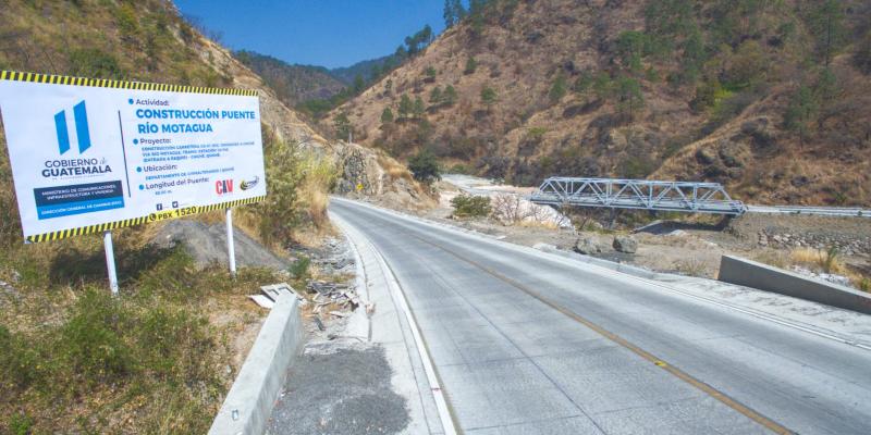 Nueva carretera beneficia a vecinos de Chimaltenango y Quiché  