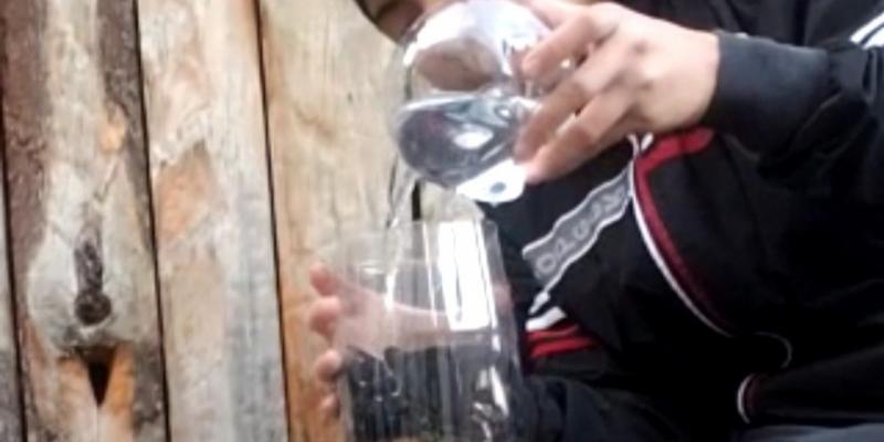 Estudiantes crean filtros de agua para conocer los procesos naturales